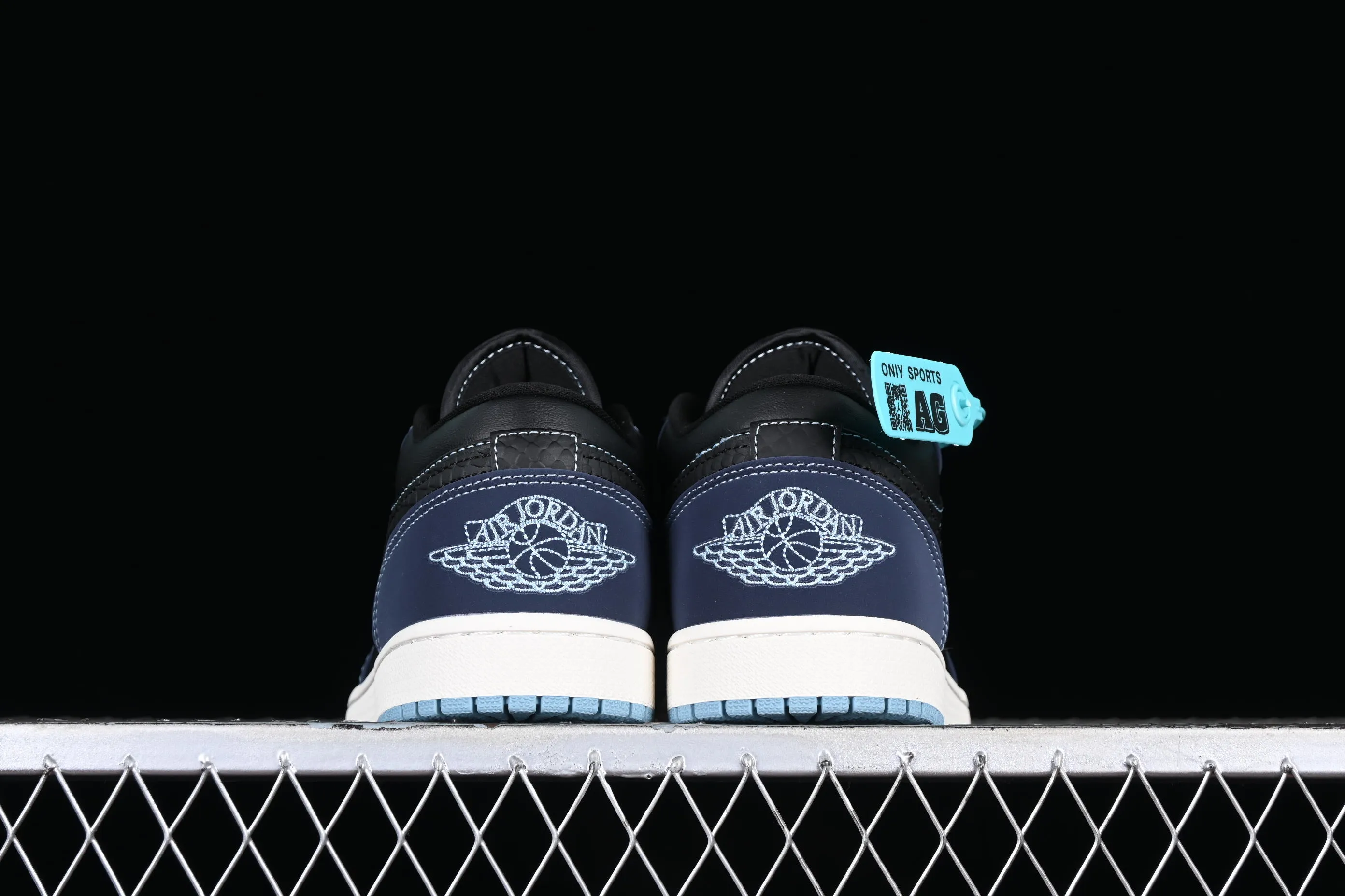 All categories Air Jordan Jordan series basketball shoes Air Jordan 1 Low Z version Air Jordan 1 Low AJ1 Joe 1 black, blue and white low-top cultural casual sneakers FJ5478-010